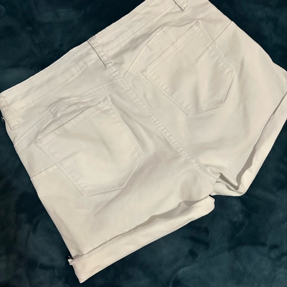 Wax Jean Women's White Jean Shorts - Picture 3 of 6